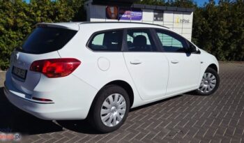 Opel Astra 1.6 Sports Tourer Design Edition full