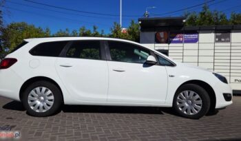 Opel Astra 1.6 Sports Tourer Design Edition full