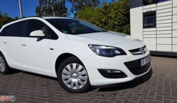 Opel Astra 1.6 Sports Tourer Design Edition full