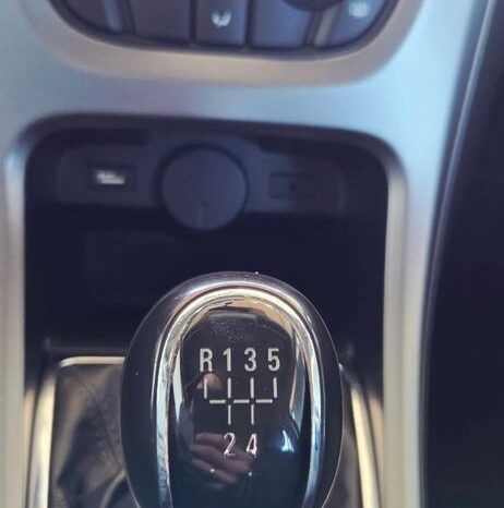 Opel Astra 1.6 Sports Tourer Design Edition full