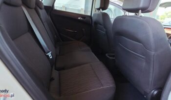 Opel Astra 1.6 Sports Tourer Design Edition full