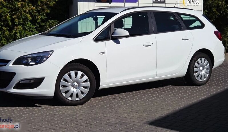 Opel Astra 1.6 Sports Tourer Design Edition full