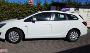 Opel Astra 1.6 Sports Tourer Design Edition full