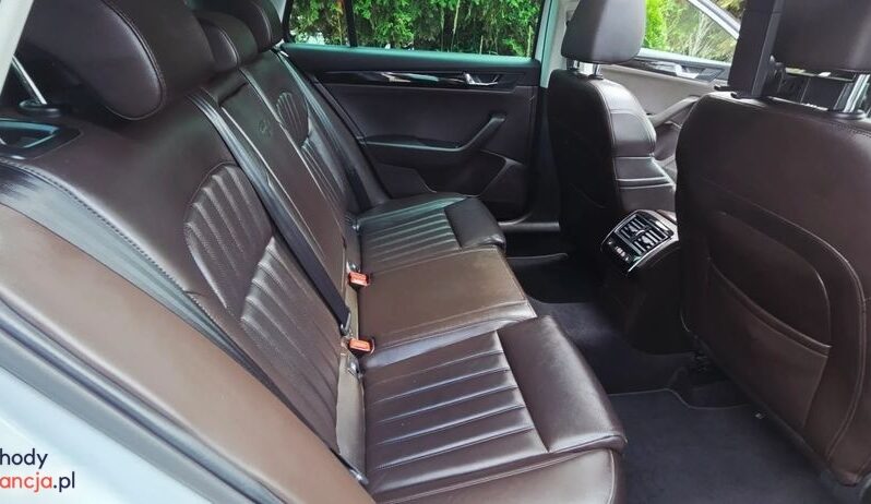 Skoda Superb Combi 2.0 TDI DSG L&K full