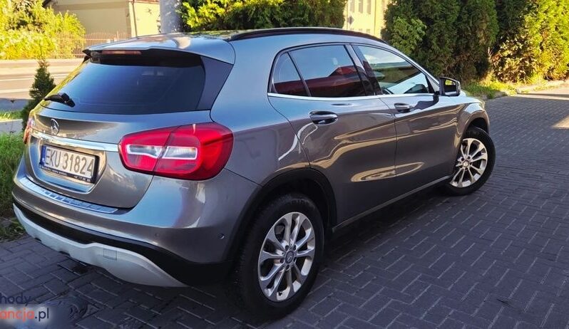 Mercedes-Benz GLA full