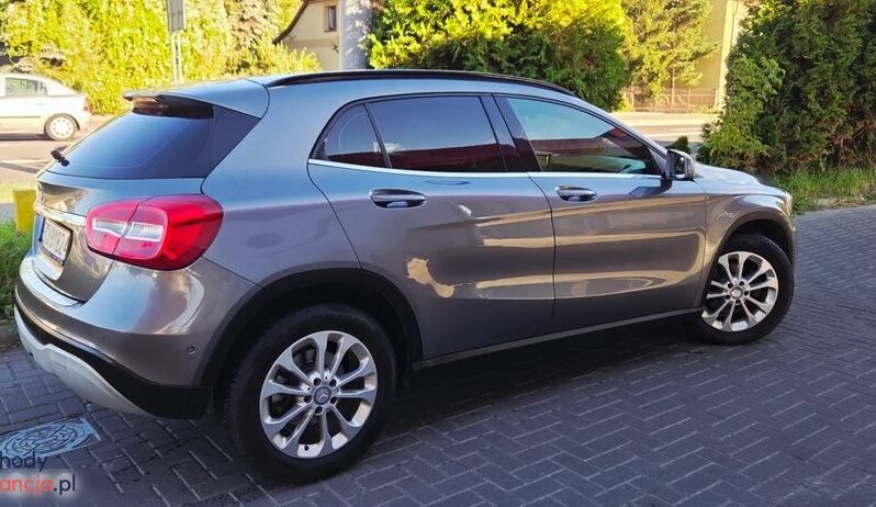 Mercedes-Benz GLA full