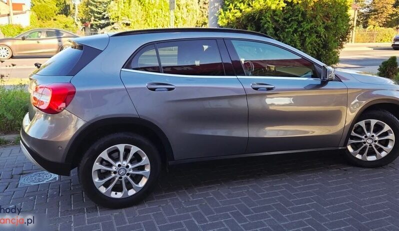 Mercedes-Benz GLA full