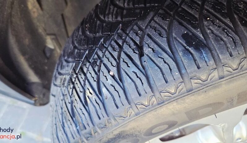 Mercedes-Benz GLA full