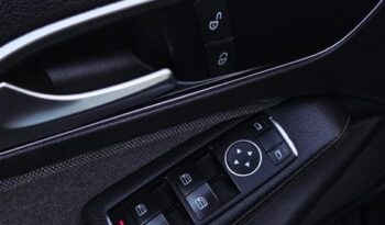 Mercedes-Benz GLA full