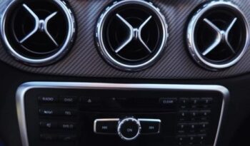 Mercedes-Benz GLA full