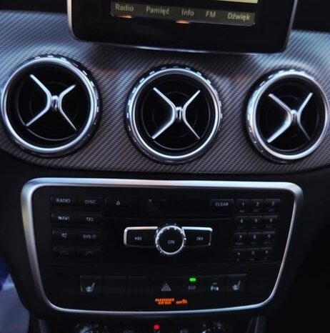 Mercedes-Benz GLA full