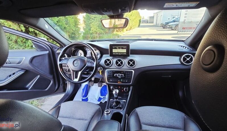 Mercedes-Benz GLA full
