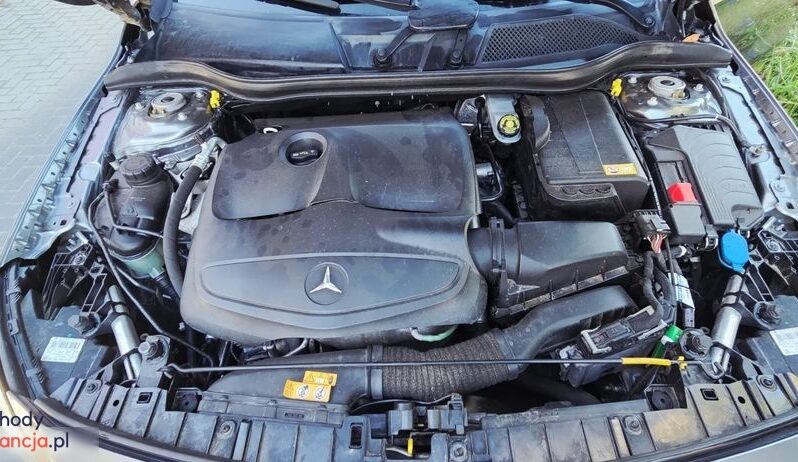 Mercedes-Benz GLA full