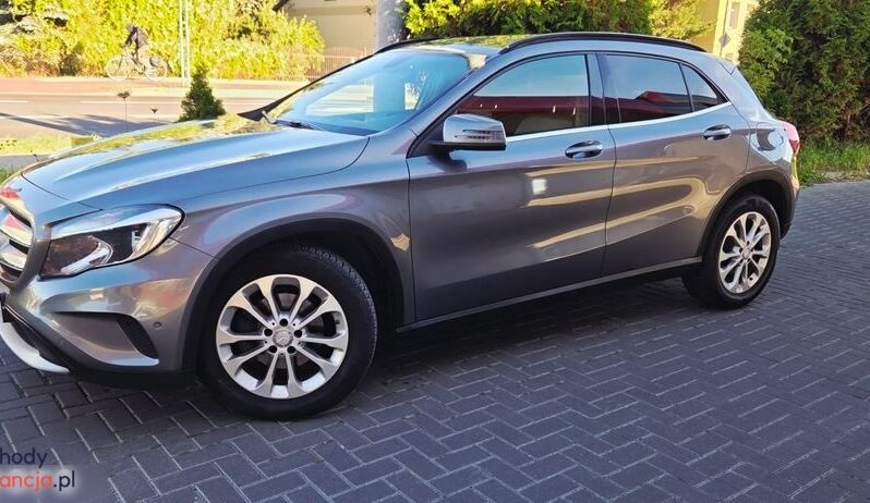 Mercedes-Benz GLA full