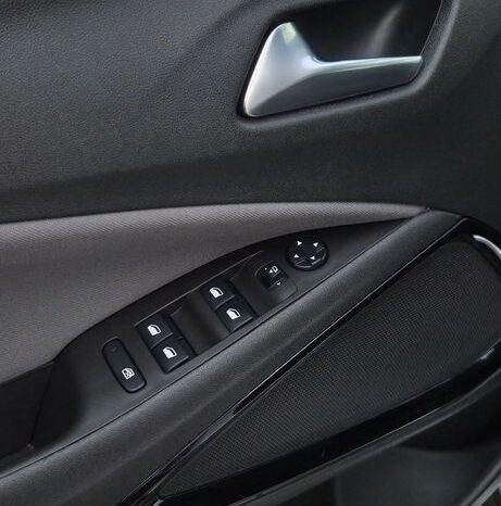 Opel Crossland X 1.2 Start/Stop Design Line full