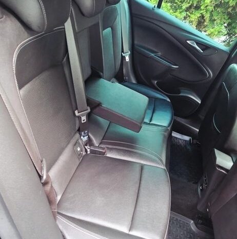 Opel Astra 1.6 BiTurbo D Start/Stop Sports Tourer Ultimate full