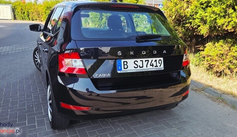 Skoda Fabia 1.0 TSI Essence full