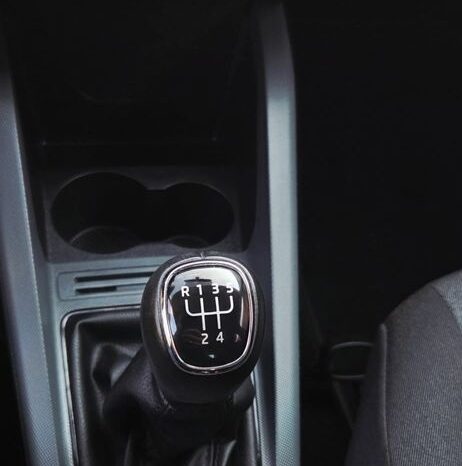 Skoda Fabia 1.0 TSI Essence full