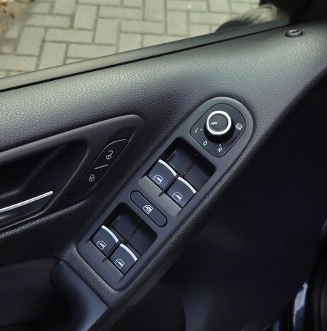 Volkswagen Golf 1.2 TSI BlueMotion Technology Cup full