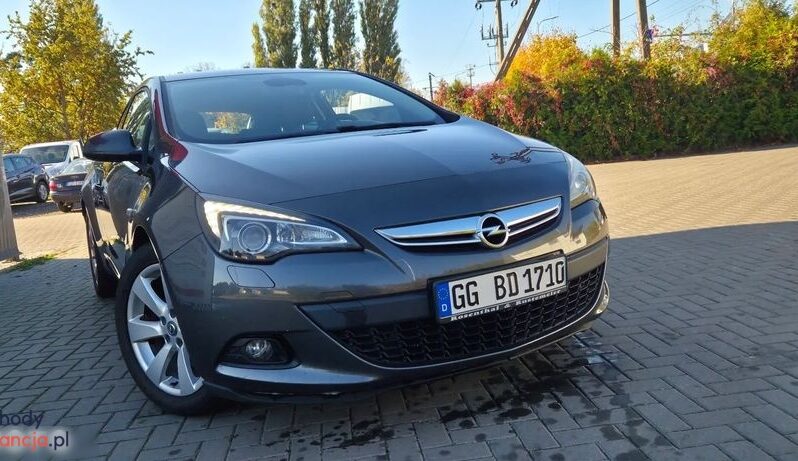 Opel Astra GTC 1.6 Turbo Innovation full