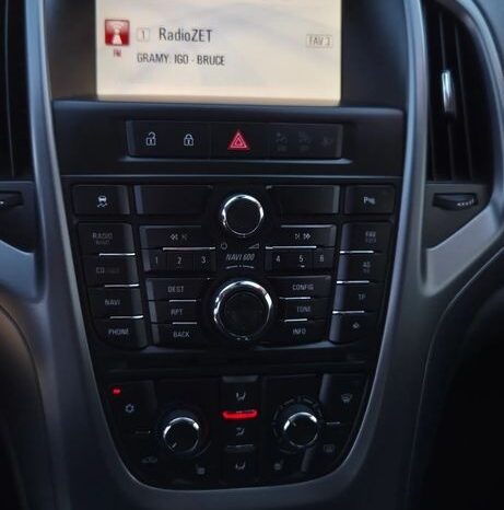 Opel Astra GTC 1.6 Turbo Innovation full