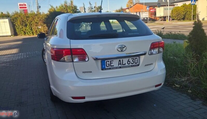 Toyota Avensis 2.0 D-4D Premium full