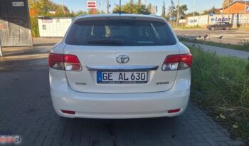 Toyota Avensis 2.0 D-4D Premium full