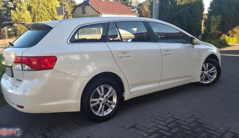 Toyota Avensis 2.0 D-4D Premium full