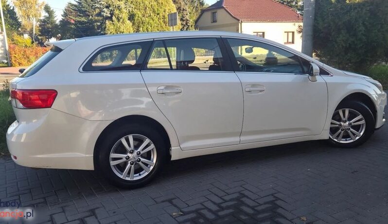 Toyota Avensis 2.0 D-4D Premium full