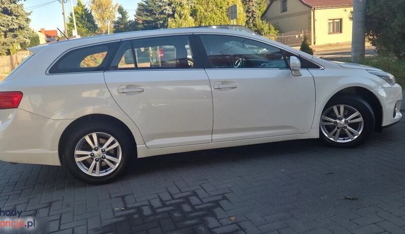 Toyota Avensis 2.0 D-4D Premium full