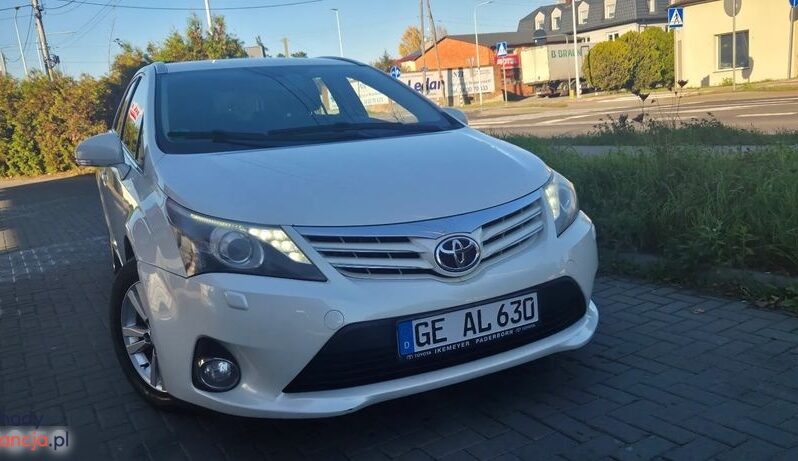 Toyota Avensis 2.0 D-4D Premium full