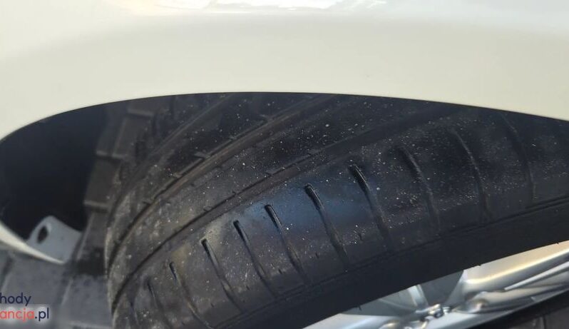 Toyota Avensis 2.0 D-4D Premium full