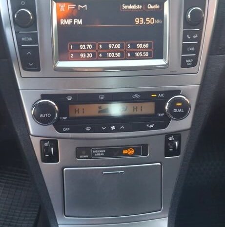 Toyota Avensis 2.0 D-4D Premium full