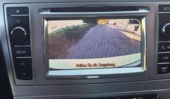 Toyota Avensis 2.0 D-4D Premium full