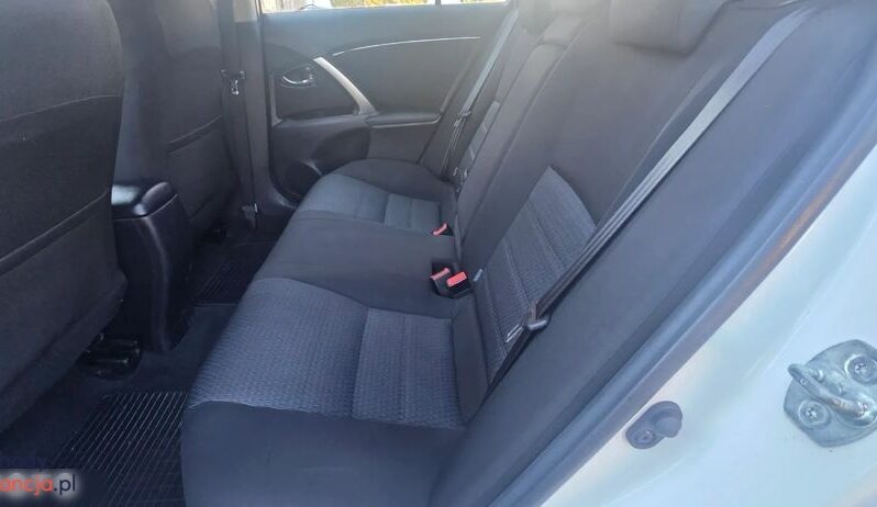 Toyota Avensis 2.0 D-4D Premium full