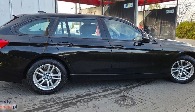 BMW Seria 3 320d DPF Touring Blue Performance Edition Exclusive full
