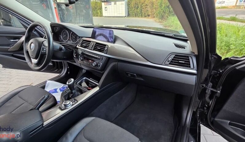 BMW Seria 3 320d DPF Touring Blue Performance Edition Exclusive full