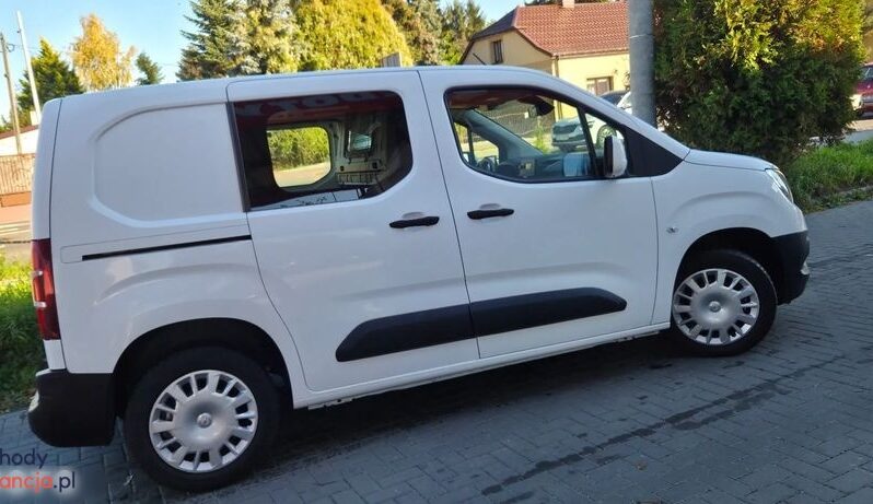 Opel Combo full