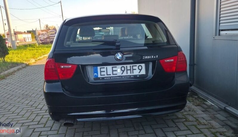 BMW Seria 3 318d DPF Touring full