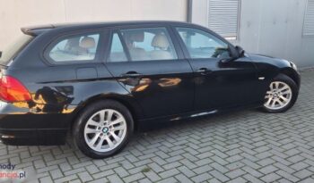 BMW Seria 3 318d DPF Touring full
