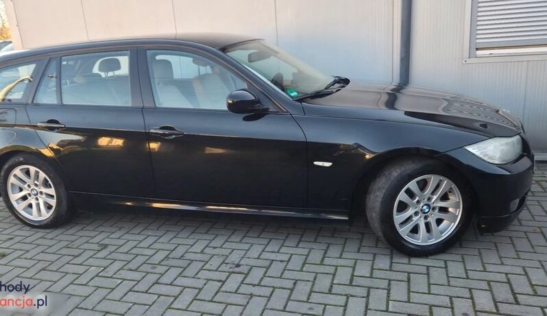 BMW Seria 3 318d DPF Touring full