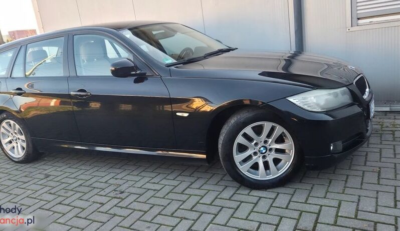 BMW Seria 3 318d DPF Touring full