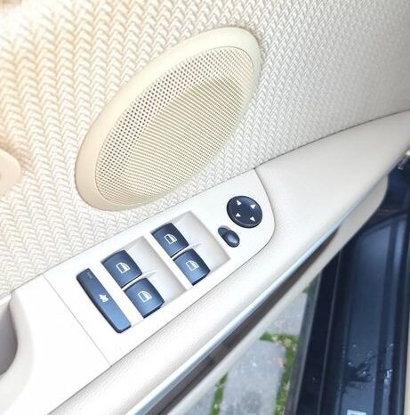 BMW Seria 3 318d DPF Touring full