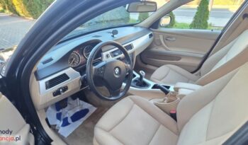 BMW Seria 3 318d DPF Touring full
