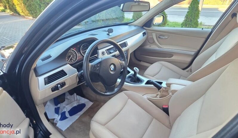 BMW Seria 3 318d DPF Touring full