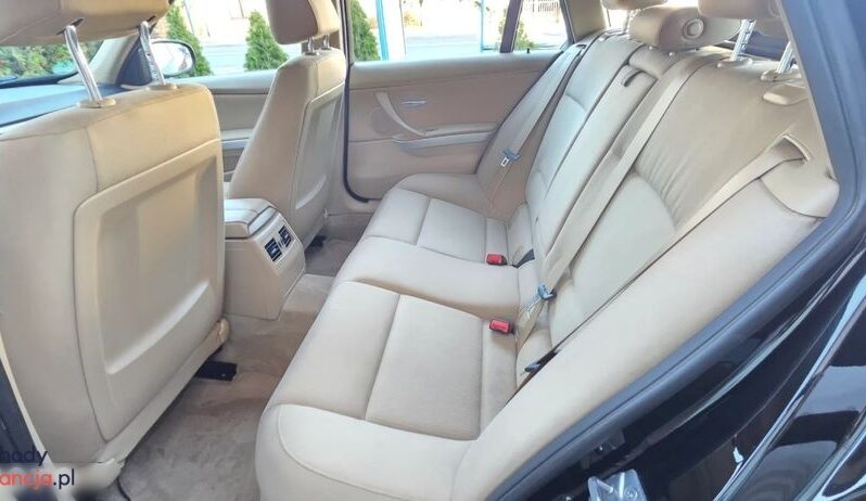 BMW Seria 3 318d DPF Touring full