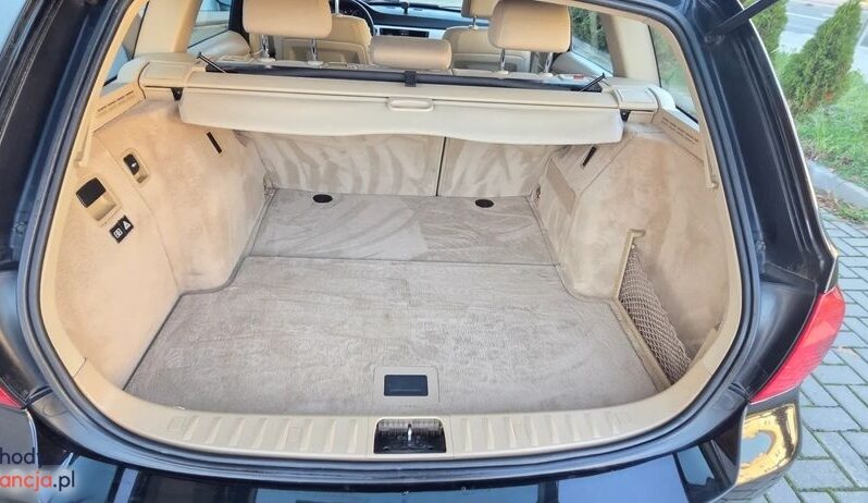 BMW Seria 3 318d DPF Touring full