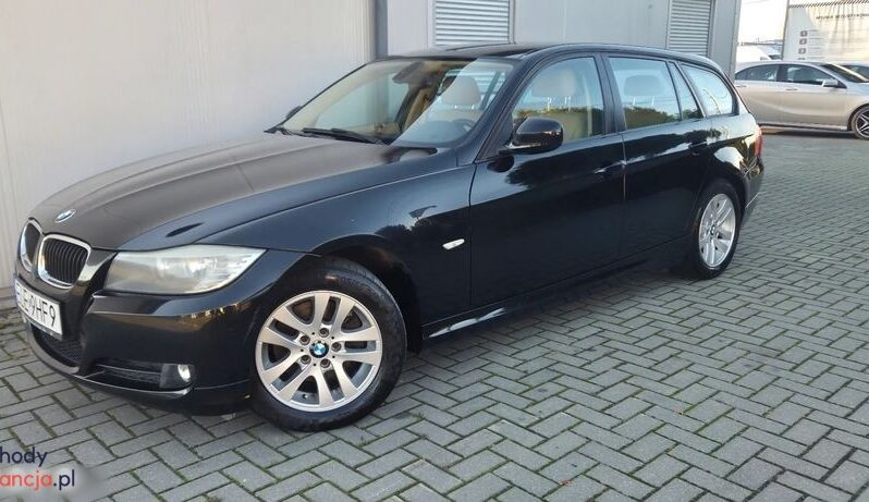 BMW Seria 3 318d DPF Touring full