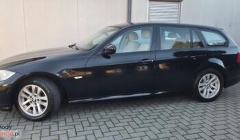 BMW Seria 3 318d DPF Touring full