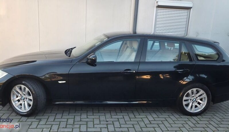BMW Seria 3 318d DPF Touring full